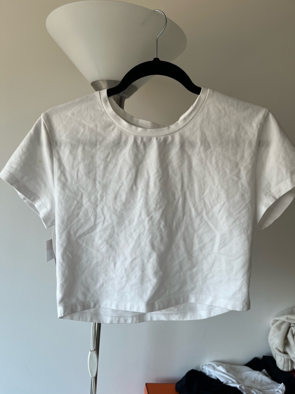 Aritzia White Cropped Crewneck Tee